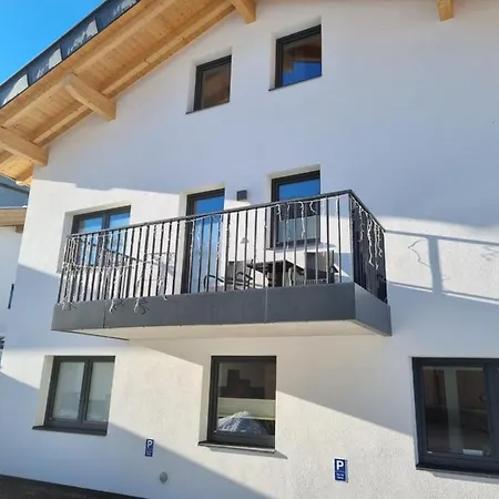 Gaestehaus Lehner-Au Langenfeld Exterior photo